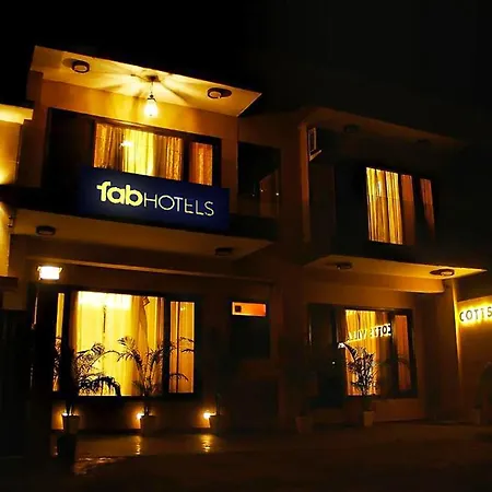 Fabhotel Cotts Villa Vasant Kunj-3
